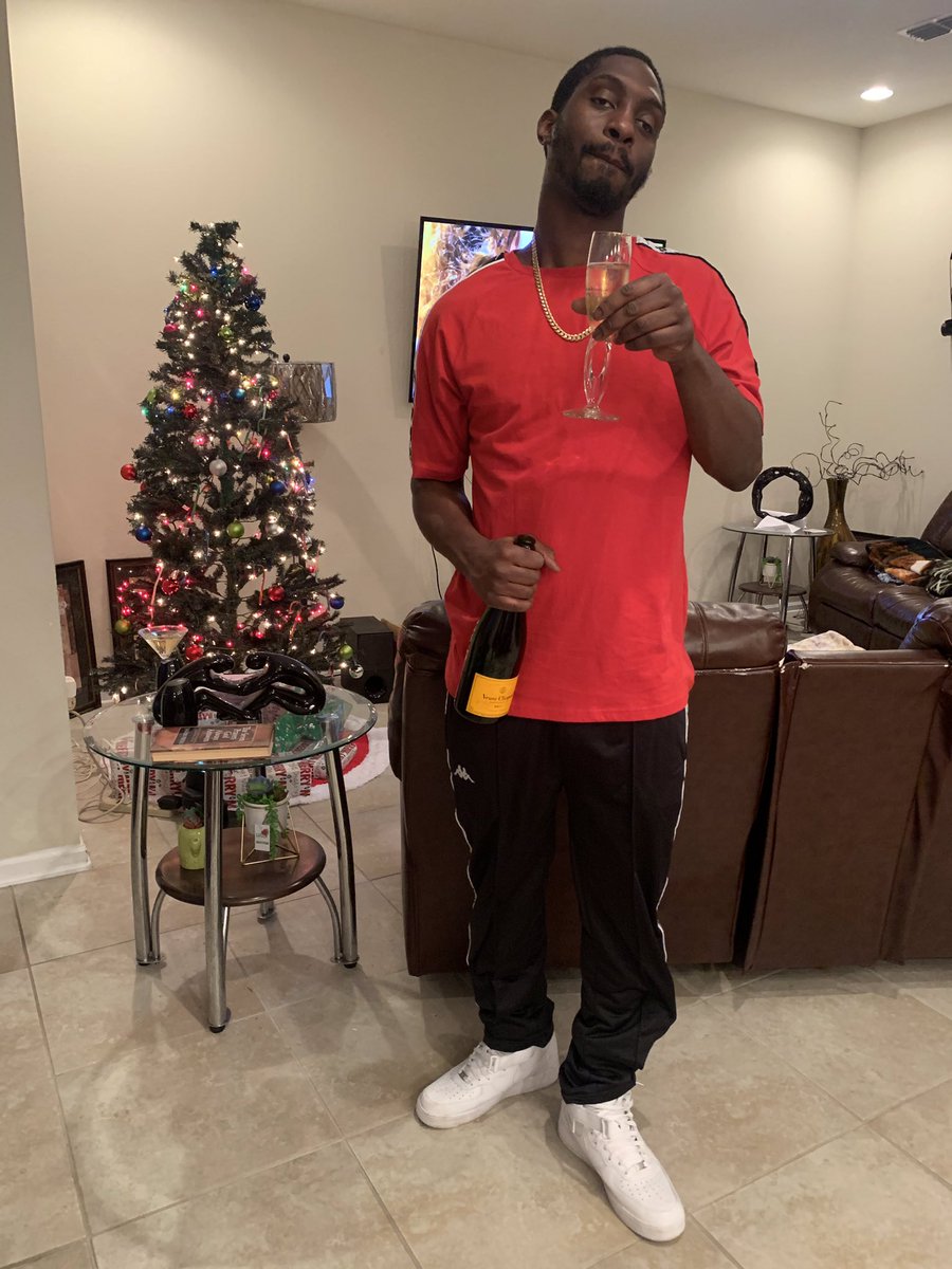 OGWEAT's tweet photo. CHEERS TO THE REAL NIGGAS #SGMG #NEWMUSICOTW #OG https://t.co/d4sK5VUVJW