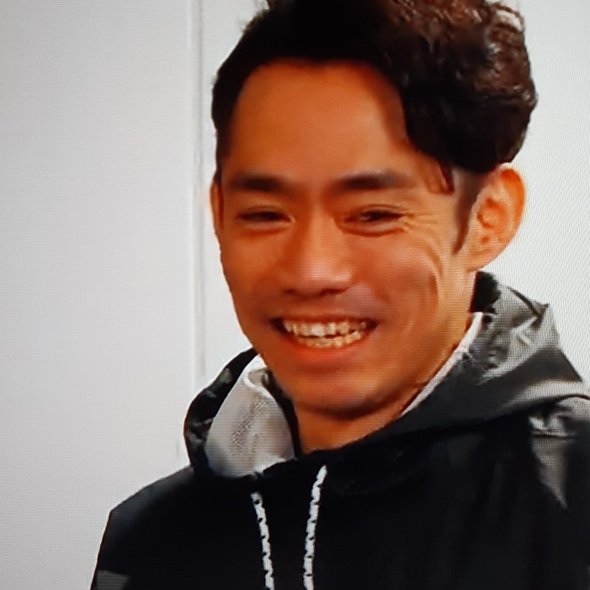 知沙都 Girlsbarブロガー 有名人に対してカッコイイとか普段あんまりない方なんだけど 高橋大輔の不死鳥はまだ見てる 笑 演技中 1 3枚目 と演技後のインタビュー 4枚目 の差がすごい その迫力と色気はどこから出してきてるんだ 高橋大輔 Thephoenix