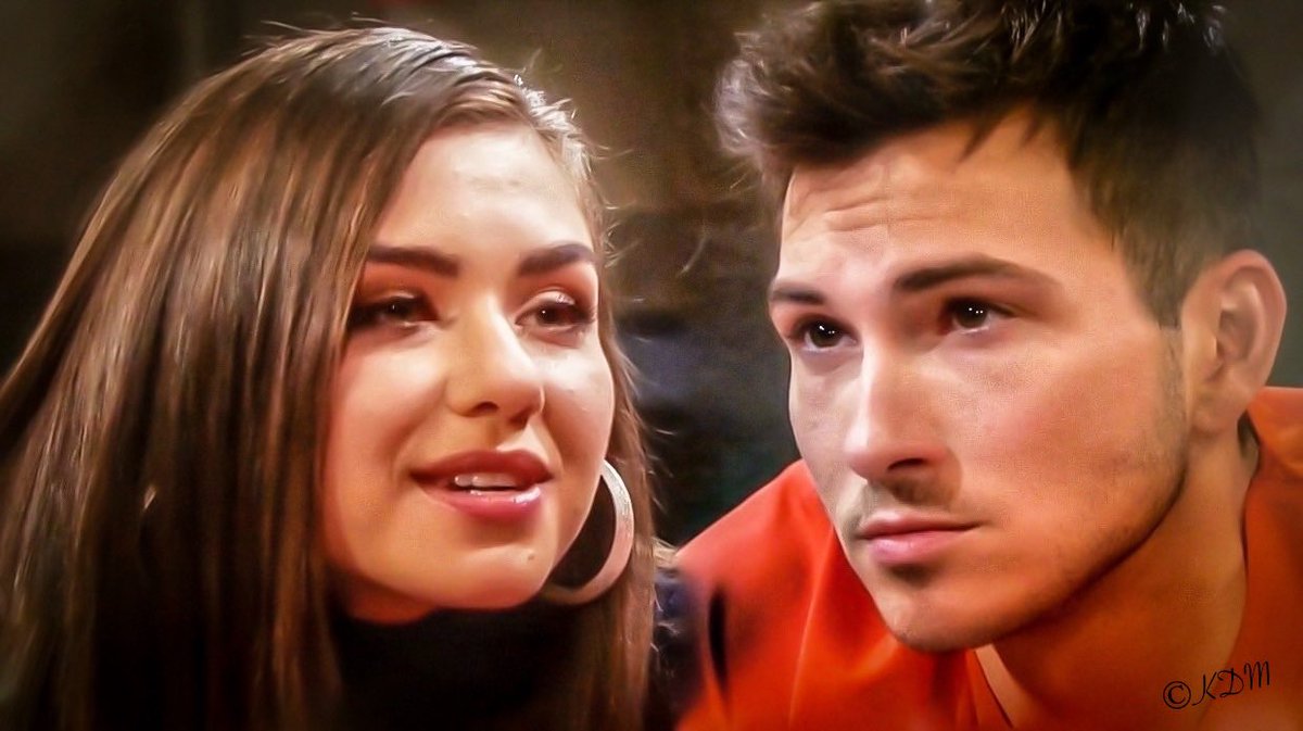 I’m FLOVING the #Cin foreshadowing for next Christmas. I think it may end up being the best one either of them have ever had. It will be pure magic, I can feel it 🥰♥️😍🎄🎁
#Days #CinMasMagic #GoodThingsComeToThoseWhoWait #SomethingToBelieveIn