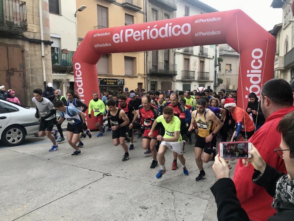 RoviraCristina's tweet photo. Hoy he vuelto a quemar turrones en un 5K🏃‍♀️
Creo que he quedado 3a (era una carrera sin podio ni🏆 pero con bolsa y caldo Aneto😋
Lo alucinante es la niña que ha quedado segunda🐆💨
Como suben las nuevas generaciones😱
#Entreponts #RodadeTer https://t.co/CjkXjESs5s