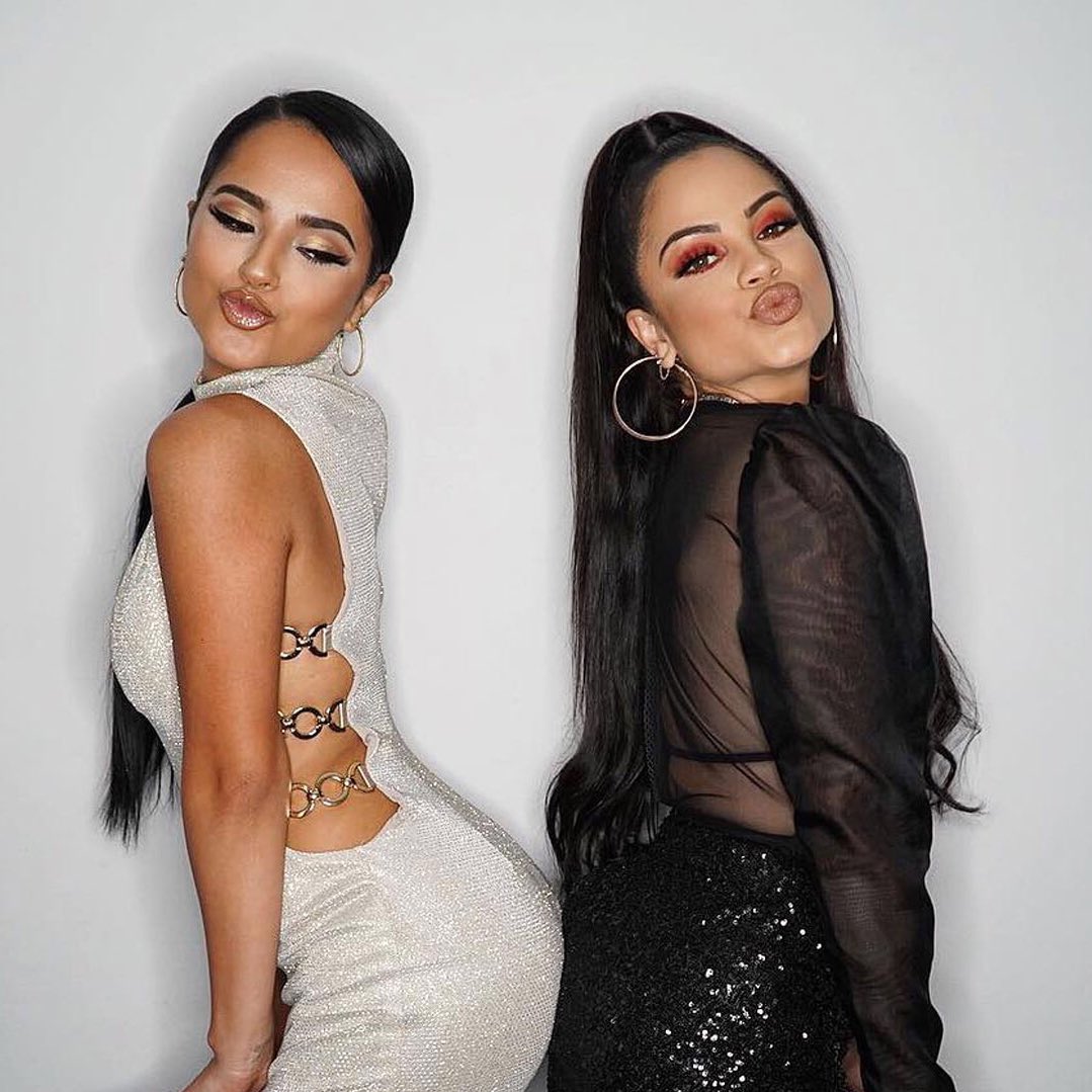 ChartsKarolG's tweet photo. Most Streamed Songs in a single day on Spotify by a Female Latin Music Artist 

Karol G — China | 5M
Karol G — Tusa | 4.2M (So Far)
Shakira — CRTFY | 4M
Karol G — Secreto | 3M
Shakira — Chantaje | 2.5M
Becky G Natti Natasha — Sin Pijama | 2.3M
Anitta — Vai Malandra | 2.1M https://t.co/9UurLP5ge8