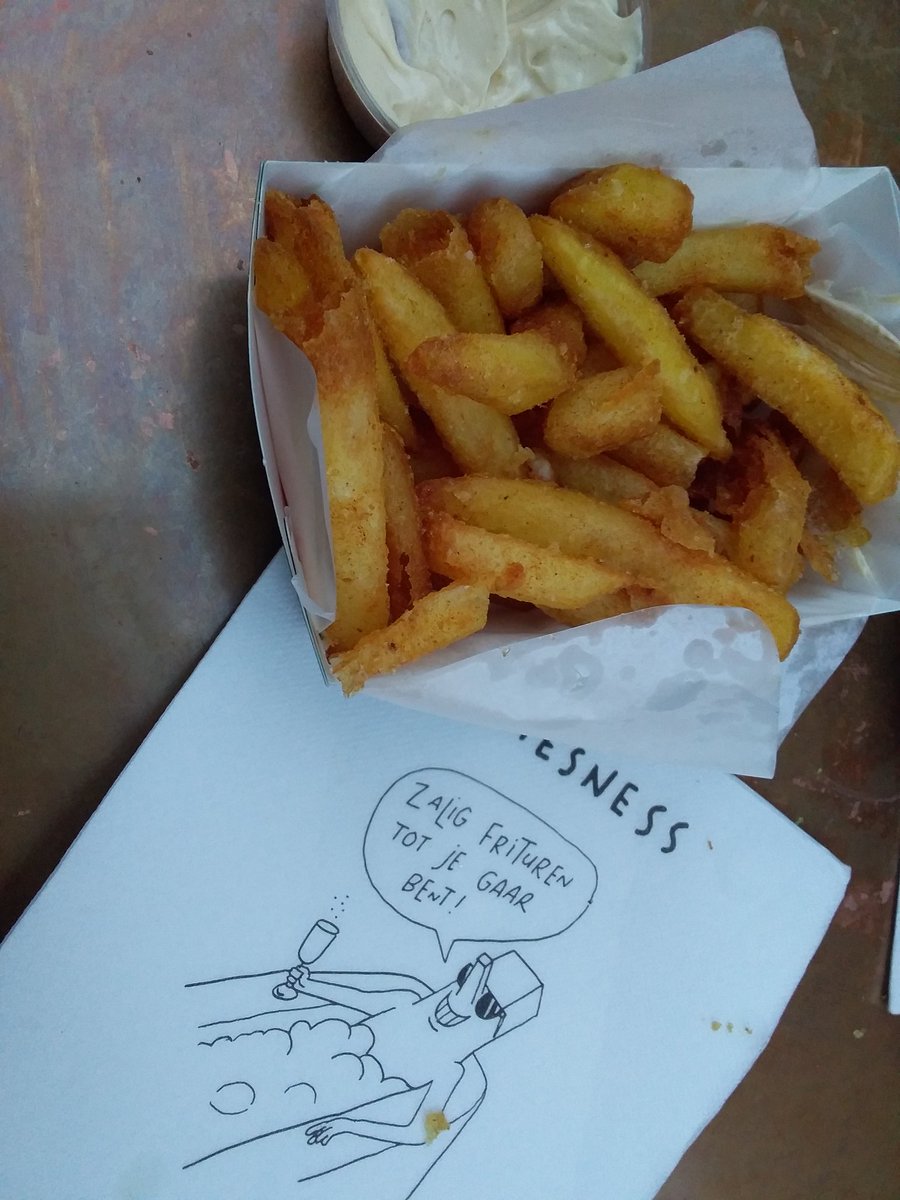 kluizenares's tweet photo. De beste frieten van Europa gegeten in Antwerpen #fritesatelier
Kost wà maar dan hedde ok wà
#mijnkerstdiner https://t.co/9Ui90Ovcem