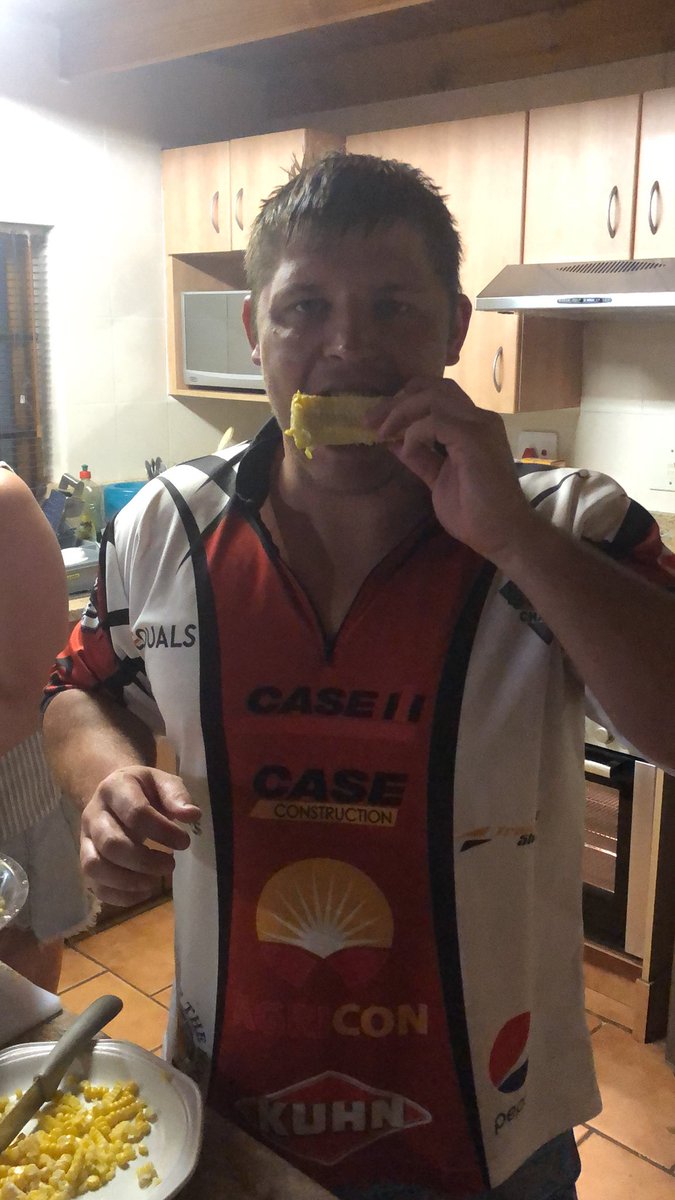 The cobs the best bit #plebs <a href="/MrRyanSampson/">Ryan Sampson</a>