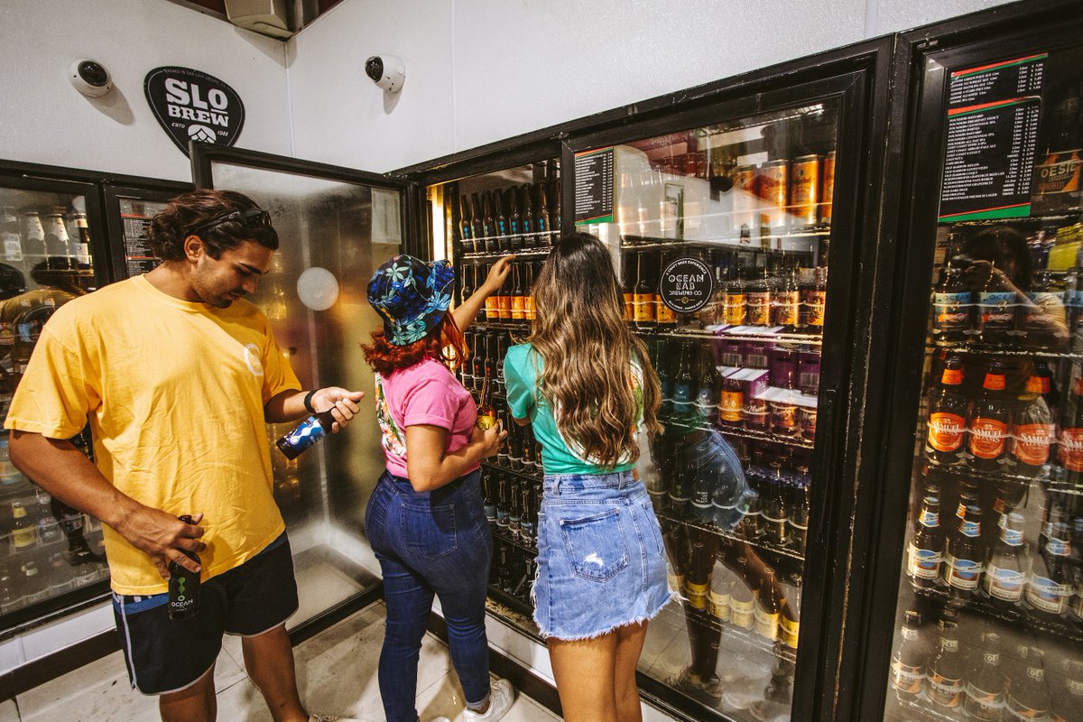 oceanlabbrewing's tweet photo. Decisiones en la hora feliz. ΒΏCuΓ‘l es tu favorita? π»
#BornOnTheBeach #BornForEveryone #OceanLabBrewing
#ElaboradaLocalmente #HechaEnPuertoRico https://t.co/XQIzgzUs5C