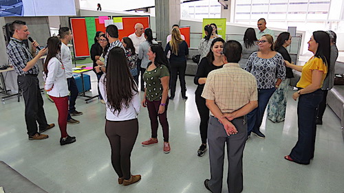 En 2019 la Red Bibliotecas siguió tejiendo lazos fuertes de confianza y compromiso con las bibliotecas públicas de la región metropolitana. En el siguiente enlace encontrarás un balance de nuestro trabajo en red: bit.ly/2ZsBUCd