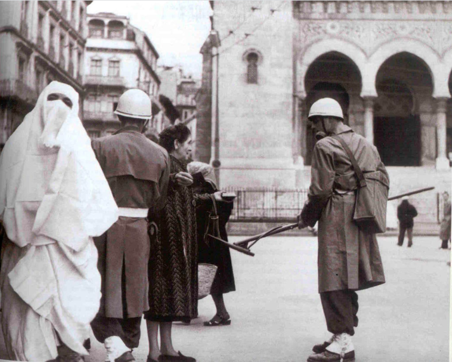 During the Algerian War of Independence, Algerian Jews mainly sided with France. The FLN did try to win Jewish support but failed. In 1962, following the Evian Accords, Algeria became independent from France