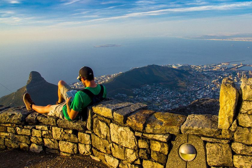 🎁 Otro apunte para vuestra lista para #Reyes ➡️ <a href="/diarioviajero/">Diario del Viajero</a> nos aconseja qué 11 libros regalar a los amantes de los #viajes 📚 buff.ly/35WyvOP #turismo