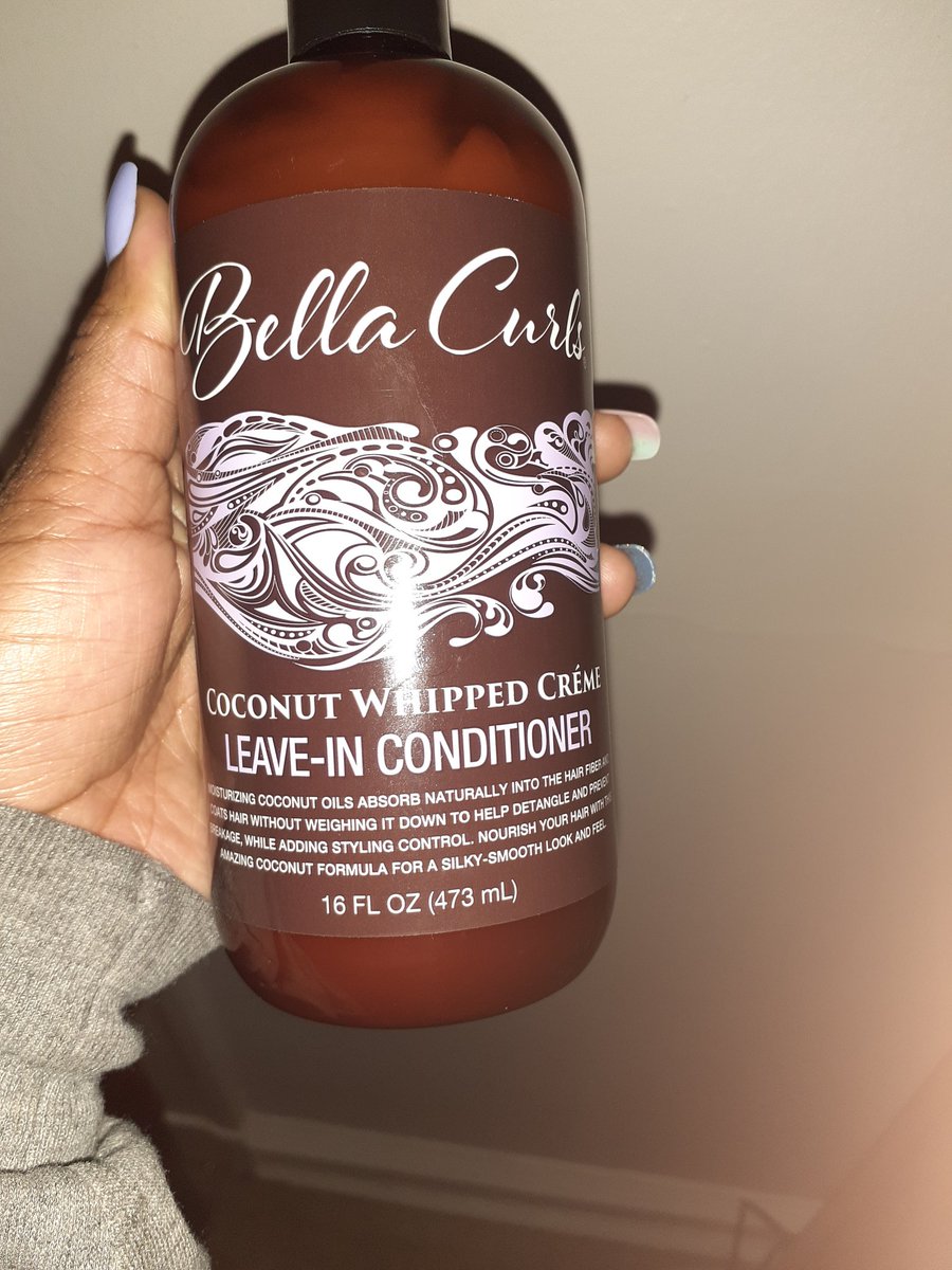 _ShutTheChellUp's tweet image. Trying a new leave-in conditioner. The smell is love. 🥰❤🤞🏽🤗 #locs #lochead #locnation