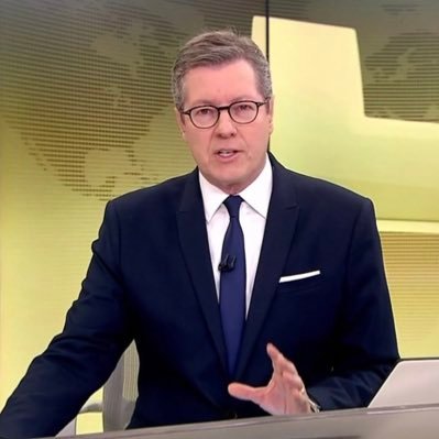 Sidney Rezende On Twitter Nao Foi Gentileza Foi Reconhecimento Quanto Ao Bone Com A Idade A Cabeca Aumentou E So Eu Sei Lugar Certo Para Encomendar Novos Modelos Obrigado Pelo Carinho De