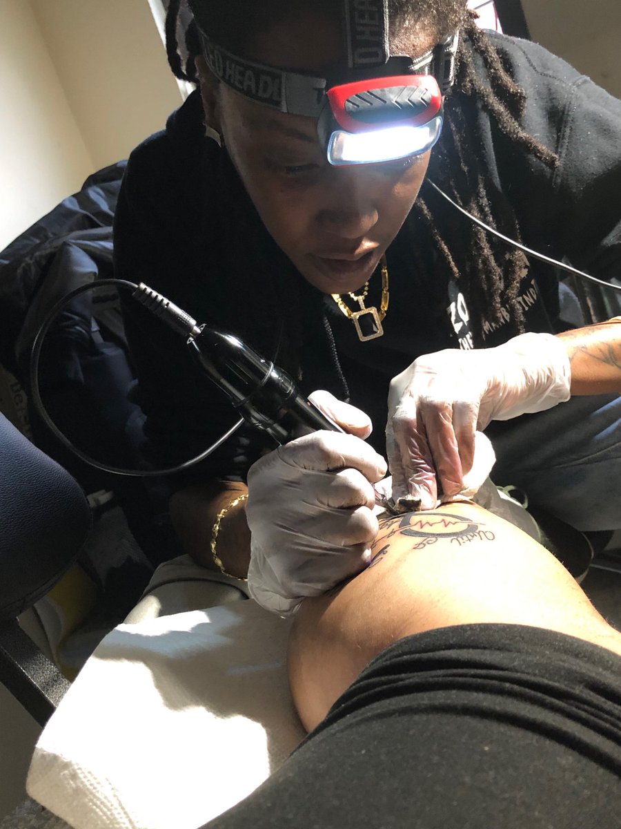 ZootedInk617's tweet photo. Serious Inquires Only 💯
#BostonTattooArtist #InkAndSwagg  #InkingMyWayOut #InkLife #RealGoalChaser #Dorchester #Roxbury #Mattapan #HydePark #BostonCoverUpKing #Inked #TattooLoversCare #Tattoos #Tattoo https://t.co/Ln2VQDUWRB