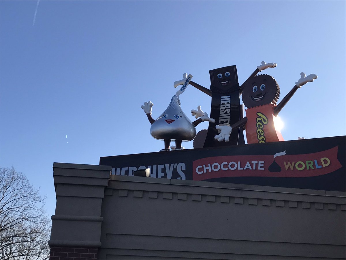 ohara727's tweet photo. Christmas in Hershey #chocolateworld https://t.co/yhFJZiNAXv