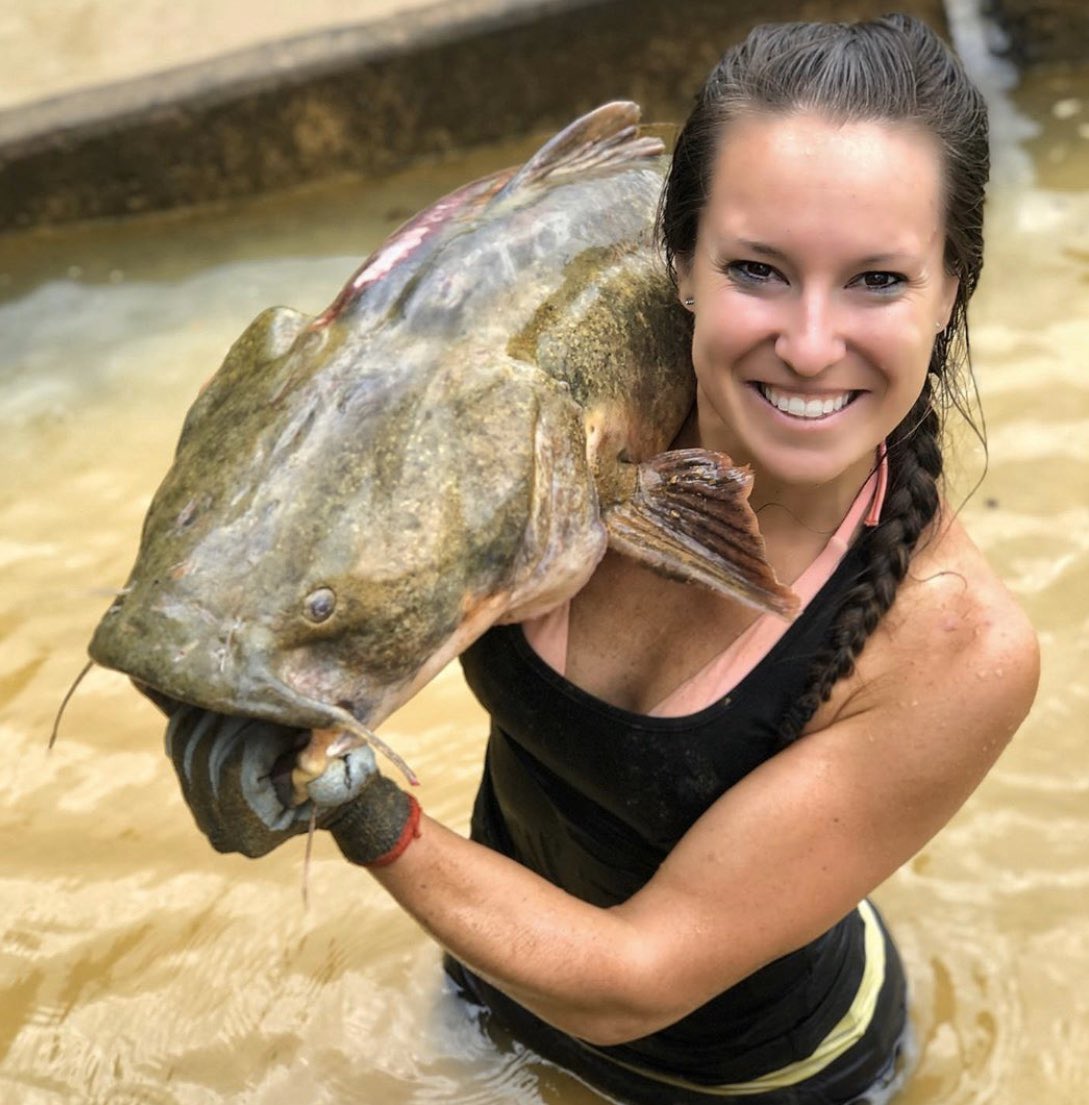 Britt_Jill_'s tweet photo. 2019 was my year of stepping outside of my comfort zone. 
1/3: Noodling! https://t.co/uGai6g0td0