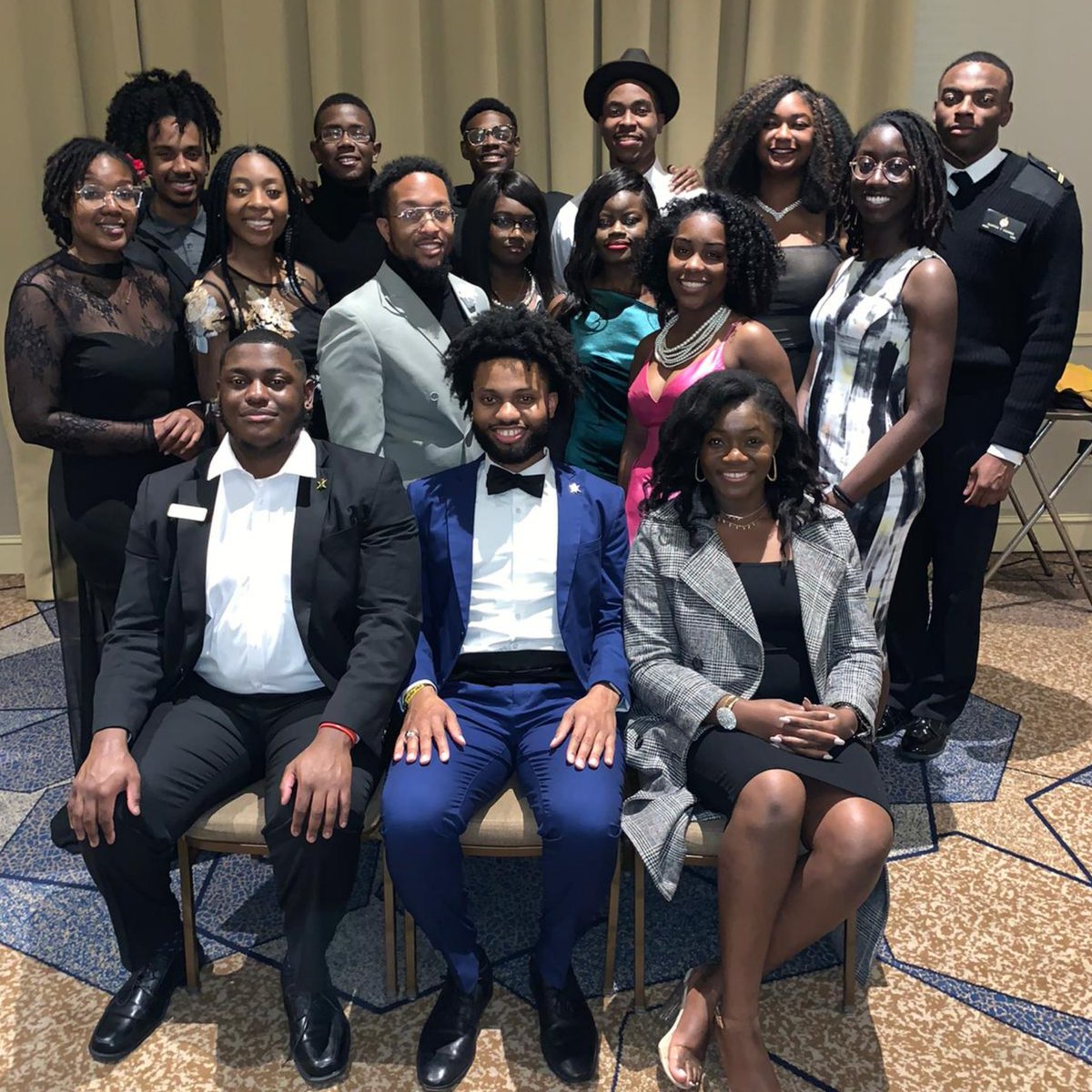 A quick end of year #tbt to when the Region II Executive Board took on Pittsburgh, PA for our #R2FRC from November 8th-10th! Through the ups and downs, I truly appreciate my team! #WeStayTWOHYPE ✌🏽💙
