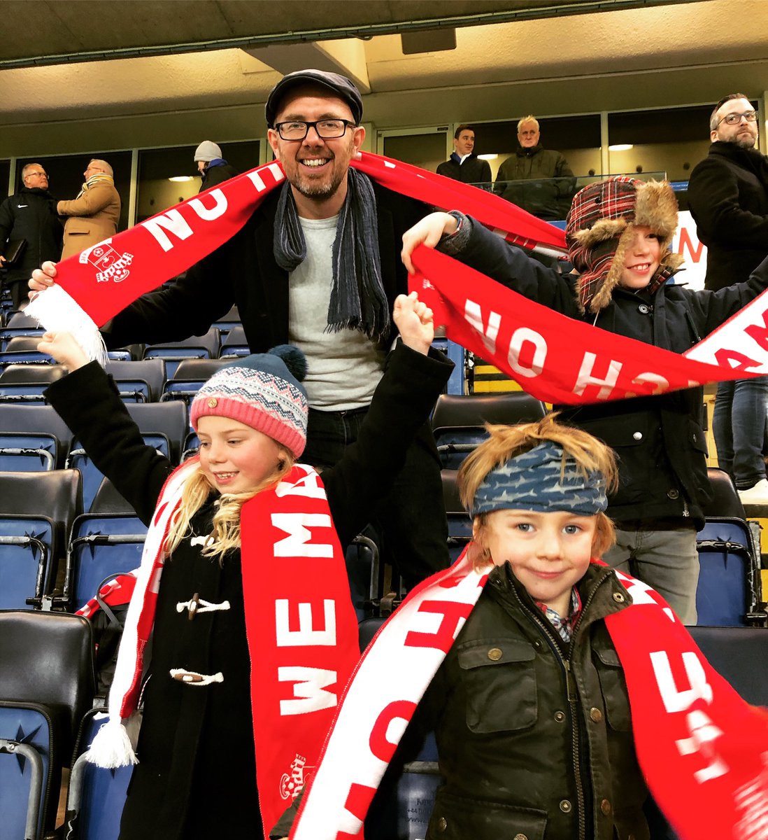 Dave Mills (@nicecupoftea) on Twitter photo Grazie Mille @AntonyParadiso <a href="/GiantChimp/">Steve Williams</a> and <a href="/Alyshiajay/">Alyshia Bartlett</a> for arranging a cracking birthday watching <a href="/SouthamptonFC/">Southampton FC</a> vs Chelsea. How you arranged a gift of all 3 points I’ll never know! 🤭🤩😘 Grazie Mille @AntonyParadiso <a href="/GiantChimp/">Steve Williams</a> and <a href="/Alyshiajay/">Alyshia Bartlett</a> for arranging a cracking birthday watching <a href="/SouthamptonFC/">Southampton FC</a> vs Chelsea. How you arranged a gift of all 3 points I’ll never know! 🤭🤩😘