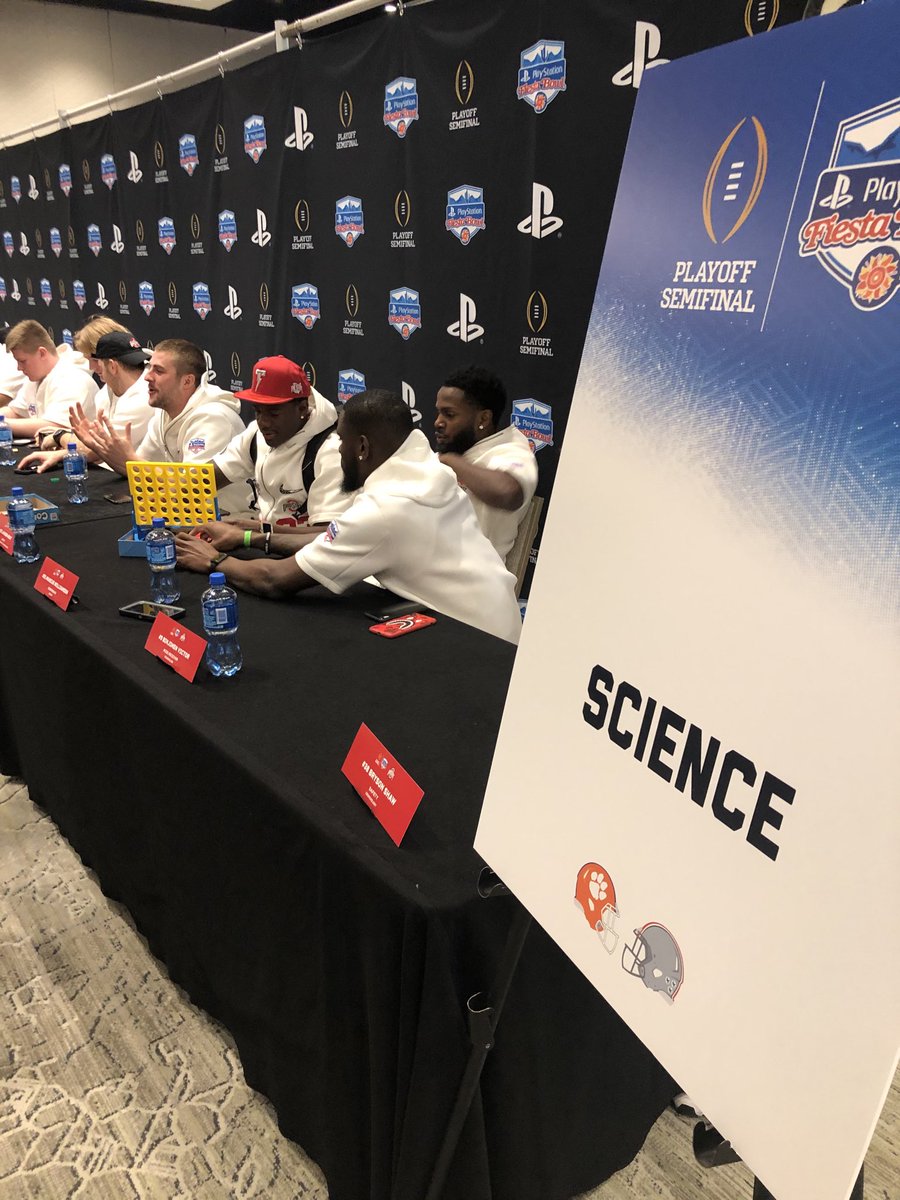 Brett_McMurphy's tweet image. Cool idea by ⁦@Fiesta_Bowl⁩: they have players stationed at media day by their majors instead of positions. Something they’ve done past 3 years
