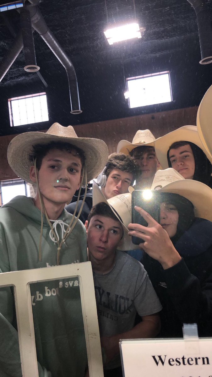 GranburyB's tweet photo. We have safely arrived in Fredricksburg, TX!!! Tournament starts first thing tomorrow! I will keep you posted! https://t.co/kQM0WLkD8N