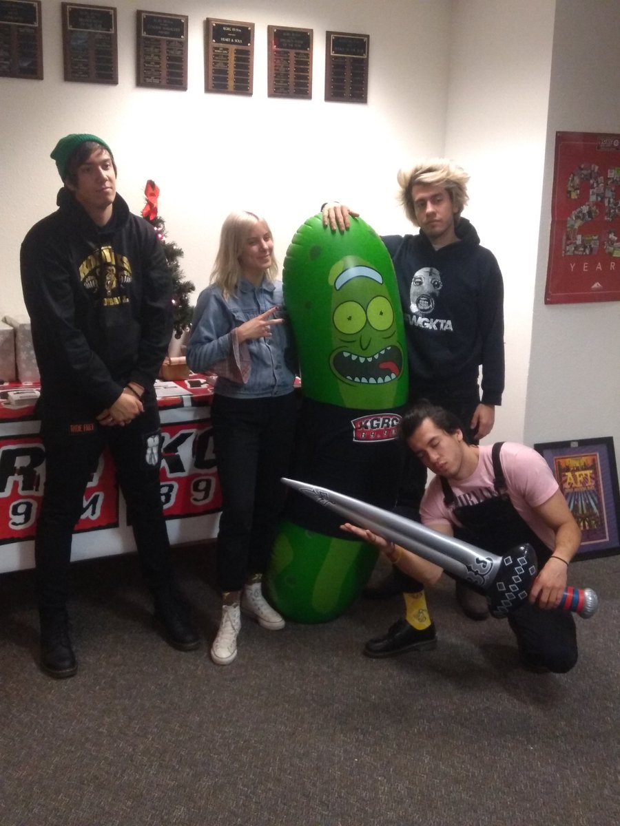 KGRG 89.9FM tweet media