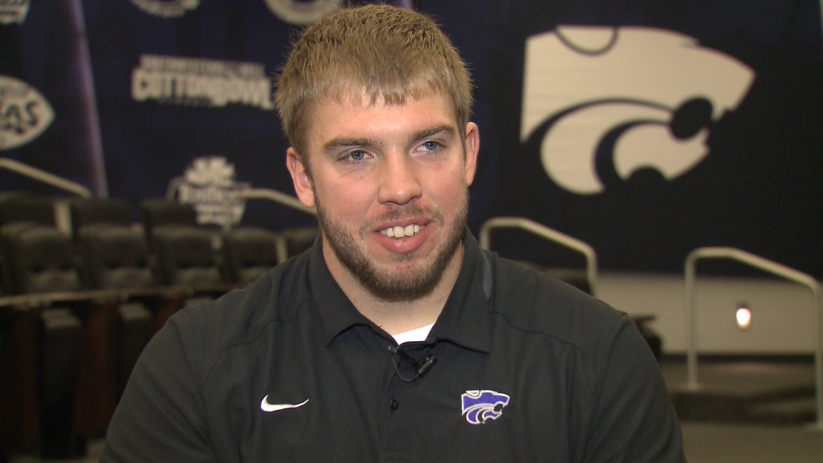 kevinsjuts's tweet photo. Had a great time chatting with Seward grad &amp; Kansas State center Adam Holtorf in Manhattan.

Great dude.  Super smart.  Solid career.  
@aholtorf79 @SewardBlueJays @KStateFB

Interview airs tonight on @1011Sports! https://t.co/87Q6oGAUlm