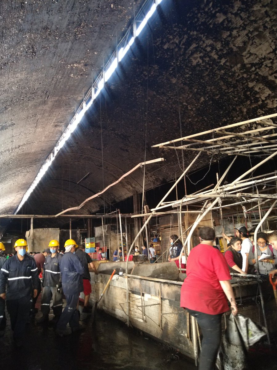 MercadoMercedMx's tweet photo. Locatarios unidos para el rescate de la #Merced , no dejemos morir al mercado más importante de #México

#SolidaridadConLaMerced 
#LaMercedVive https://t.co/HqqJQJs6Ot