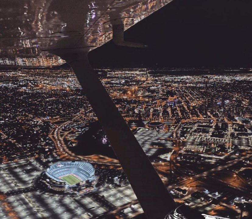 simpforfelix_'s tweet photo. We need you guys. You have so many fans here. Our city, our home.🤩 #Denverneedsbts #BTSxCOLORADO https://t.co/jK7po7ZJDs