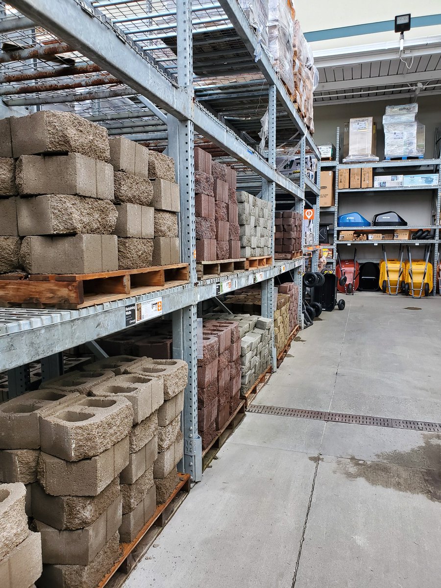 youngquist_erik's tweet photo. #LanderLegends @Cody90445277 @Mother0fDoxies stacking block standards high with the help of garden recovery's Nick at Night! Can you say #Chalklines? https://t.co/1mDSVcuOUU