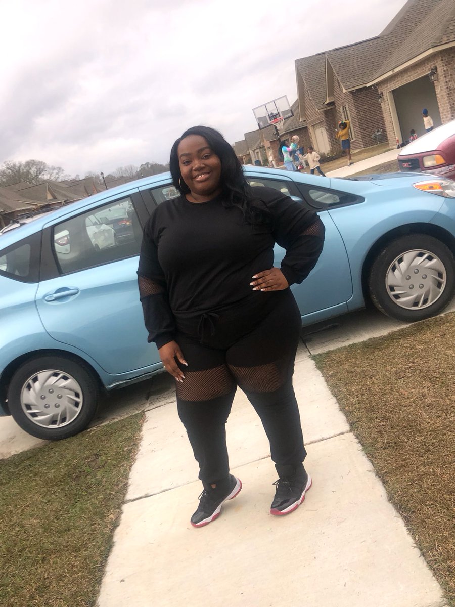 _Joyyyyful's tweet photo. The Gift you wish was under your tree 🖤👅 #FatFine #favoriteXmaspresent https://t.co/YA4Sfg6gGb