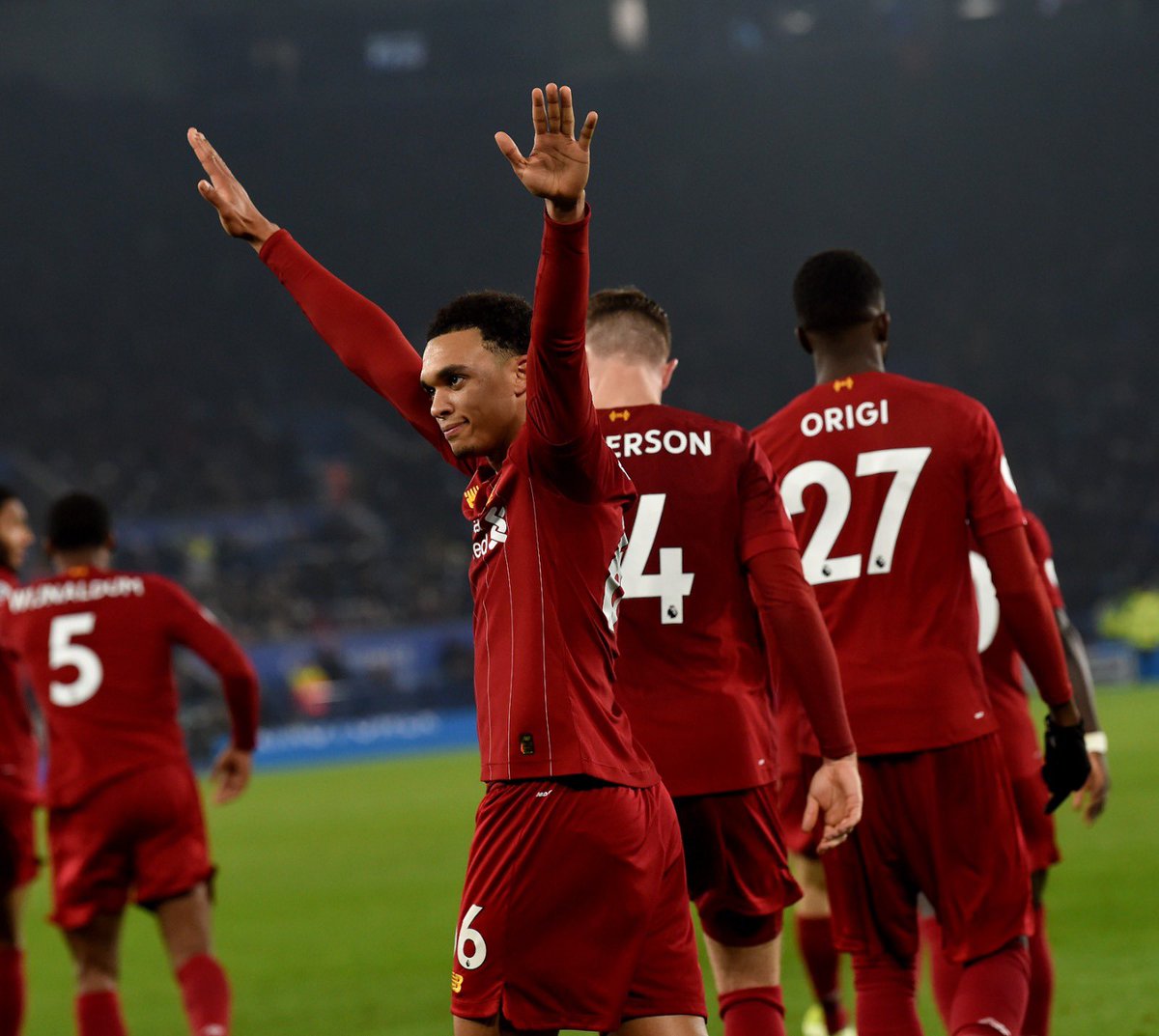 TrentAA's tweet photo. The perfect away day 👌🔴 #YNWA https://t.co/b1QI8waBtW
