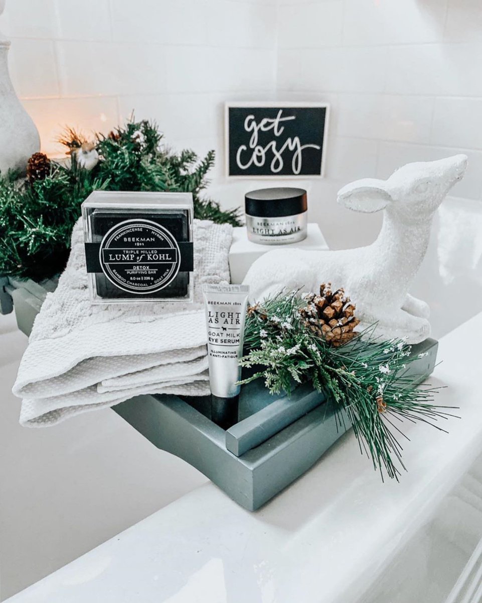 preendotme's tweet photo. Beekman 1802's goat milk products are high in lactic acid, a natural exfoliant, makes it easier to purge pores for clear, beautiful skin. π
π· everydaykacie created this post as part of the #PreenMeVIP program in collaboration with Beekman 1802 #ad https://t.co/XPiqHLx2HD