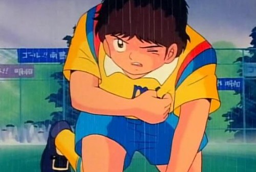 futbolretroes's tweet photo. Hoy piden el cambio por un pequeño tirón muscular. Antes les daba un infarto y seguían jugando. #JulianRoss #MamboFC https://t.co/iwJbWgywws