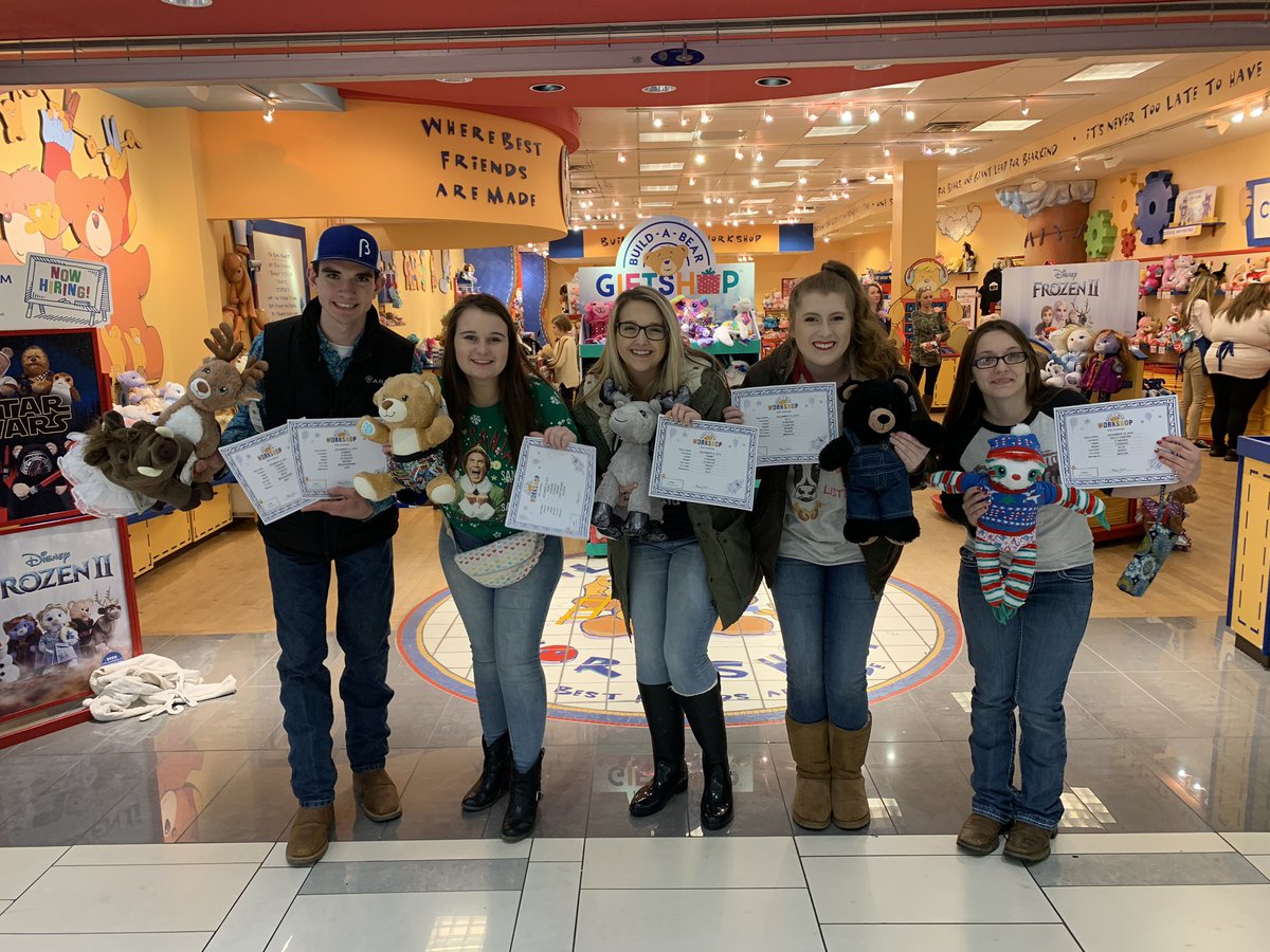 We hope everyone had a very Merry Christmas! We can’t wait for new adventures coming up in the New Year!🎄