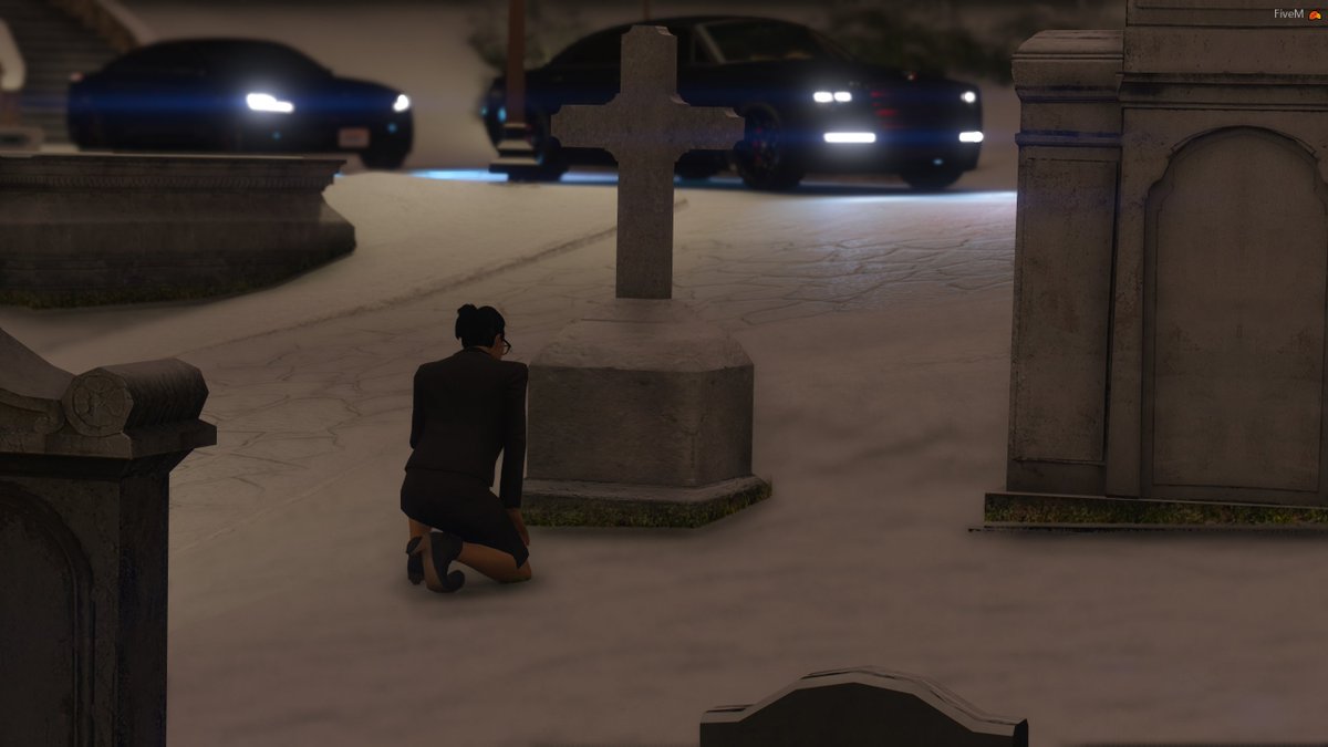 k3lly_Gaming's tweet photo. #AmandaRifle attending the funeral of #KellyCaliber, her life long friend, died tragically on 12/23/19.  She was laid to rest in front of 200+ guests, family and friends. #DoJRP https://t.co/IvBILad35e