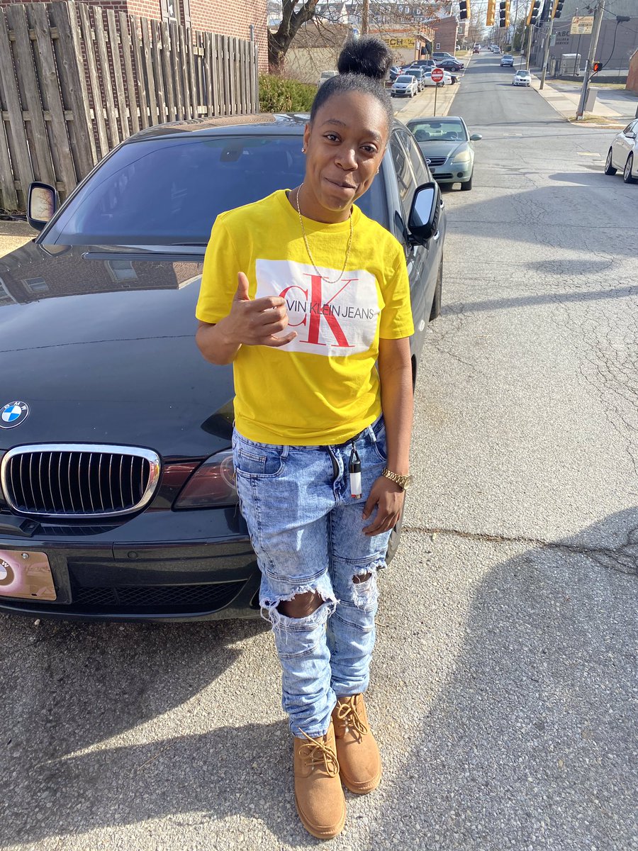 desthurrl's tweet image. Happy holidays💛
#LLBW #LLFBM #LLZR