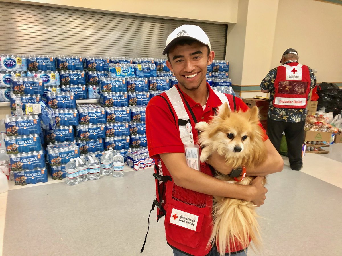 RedCrossLA's tweet photo. Over the past year, Southern California has faced multiple disasters, from #earthquakes to #wildfires. To all the volunteers who helped those affected by the #Ridgecrest Earthquakes, the #TickFire, the #GettyFire, the #SaddleridgeFire and so much more, THANK YOU. #TBT https://t.co/WlSq9koHFx