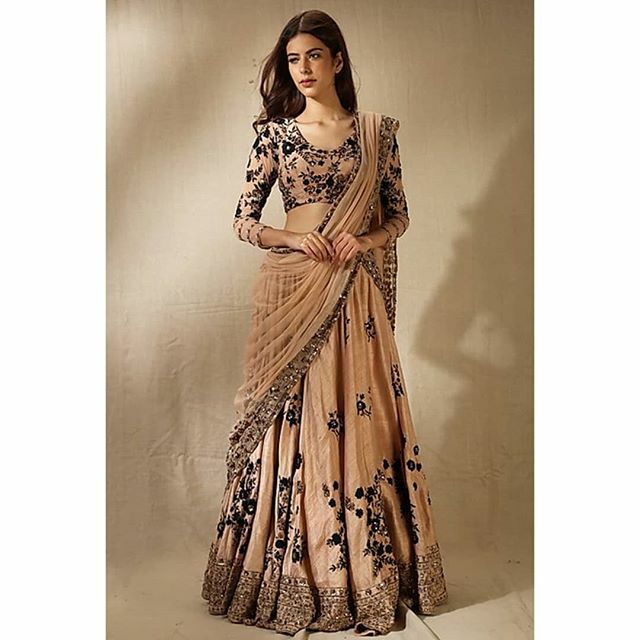 JivaCouture's tweet photo. Boxing Week Sale on now - Take 20% off - Shop this style and more at JIVA! Sale ends January 1st!

https://t.co/RFkTrQggzT

#jiva #jivacouture #indianfashion #indiandesigner #indiancouture #couture #fashion #designerwear #designer #designerfashion #ootd … https://t.co/jUmF8IXkz5 https://t.co/ROoRHSJaAq
