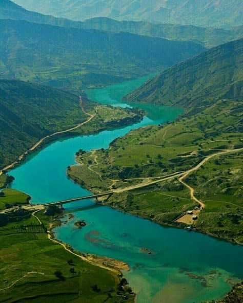 NimoulStore's tweet photo. Did you know, only one river in Iran, the Karun, may be navigated by boat, and then only for short distances. 

#iran #persian #garyveechallenge #facts #funny #information #random #nimoulstore #tshirt #giveaway #QuickFacts https://t.co/h91WwMKsKb
