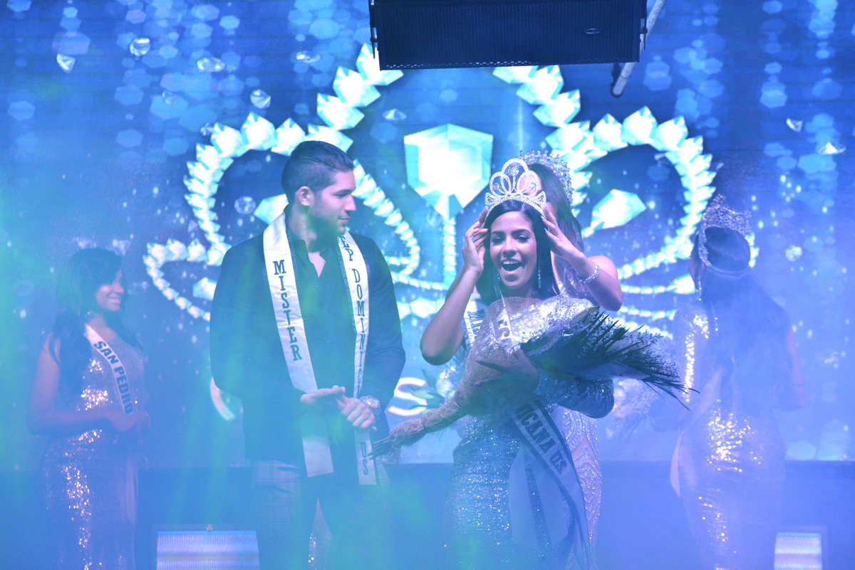 MissRDUS's tweet photo. #TBT | Happy Weekversary Esther Céspedes as the reigning #MissRDUS 2019 , also, our title holders Alondra Henríquez, Michelle Rojas and our new #MisterRDUS 2019 Livinov Ortiz @MisterRDUS https://t.co/4HGo0cmIMA