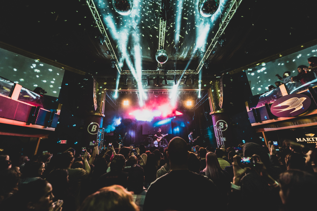 AtlasArtist's tweet photo. [gallery] @therefortmrw celebrated 10 years of #ALittleFaster with one epic reunion! Check out even more photos from the show! https://t.co/Vnd2VFvvfJ https://t.co/rekrIcpmzd