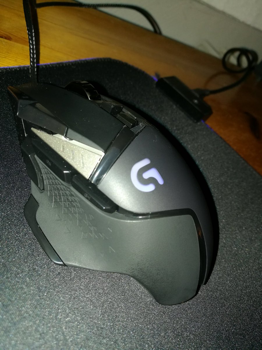DrippyJasper's tweet photo. #MeinMonte neue Tastatur (Razer BLACKWIDOW) und neue Maus (Logitech G502) https://t.co/yUAKRW3Thb