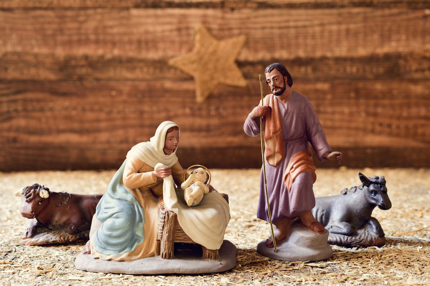 USHISPANICMIN's tweet photo. ¡No te apures en guardar las decoraciones navideñas! Recuerda que el tiempo de Navidad se extiende hasta el Bautismo del Señor—que este año es el 12 de enero. #navidad #catolico https://t.co/osq2oWIJ5r