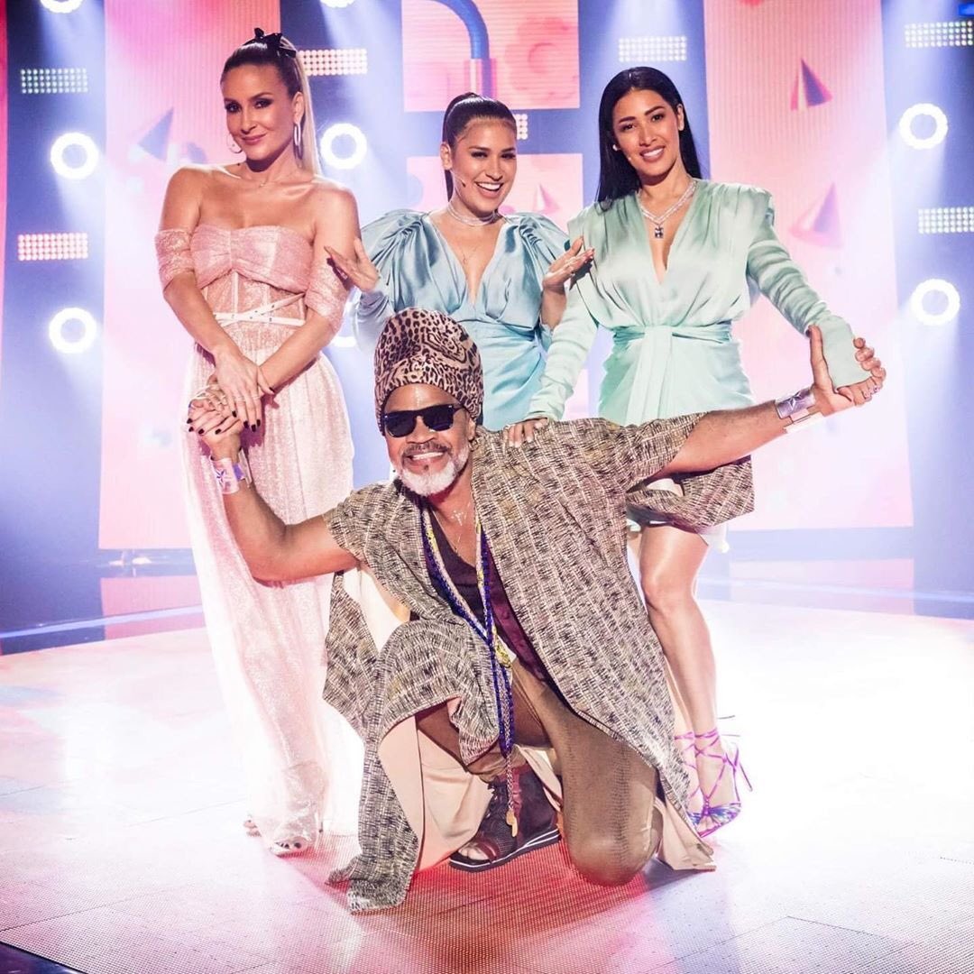 sesinfos's tweet photo. Dia 5 de janeiro tem a super estreia do @thevoicekidsbr, preparados para todos os domingos a torcida do #TimeSimoneeSimaria dormitar o Twitter? 😜❤️ https://t.co/efrCP46RRV