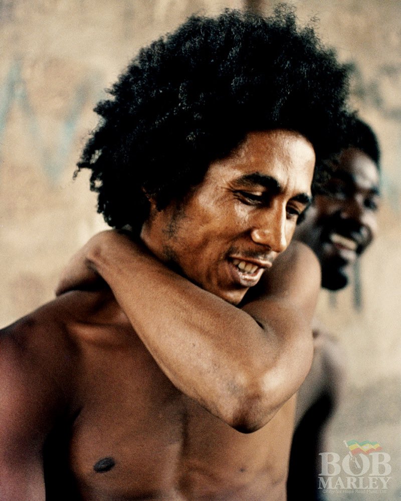 “Reggae music is heart music from the people of Jamaica.” #bobmarleyquotes

📷: Arthur Gorson, Trench Town 1973 with Bread of The Wailing Souls