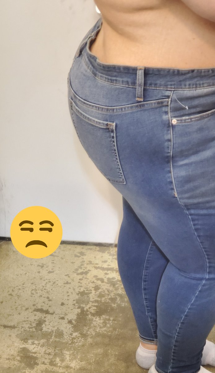 HurricaneMari's tweet photo. Great fit in the thighs and booty, gaping at the waist #curvychick #bigbootyprobs https://t.co/yJ9cyVOZXq