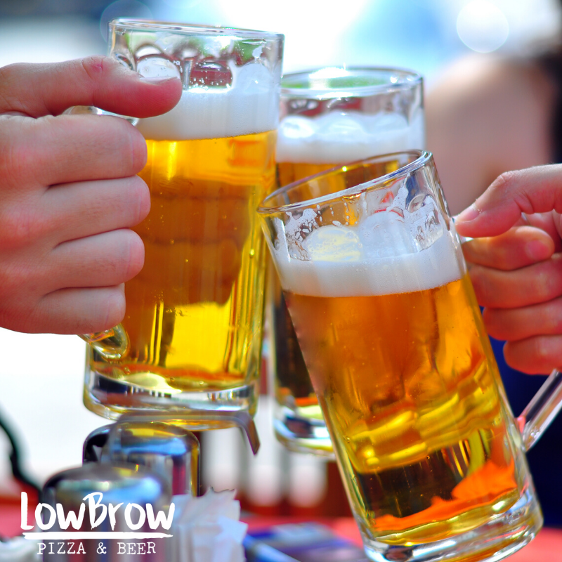 LowBrowPizza's tweet photo. Cheers to making it through the holiday! 🍻

#lowbrowpizzaandbeer #alocalmadejoint #grittyeastnaples #naplesfl #craftpizza #craftbeer #pizza #pizzalover #instafood #beer #beerporn #instabeer #craftnotcrap #happyhour https://t.co/e2WdEbEh1y