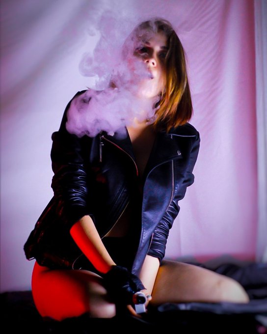 Just remember, I love leather and smoke . . . #sexy #leather #smokinggirls #smoke #chaturbate #stripchat<a href="/tag/sexy"class="tags">#sexy</a><a href="/tag/leather"class="tags"><span>#leather</span></a><a href="/tag/smoke"class="tags"><span>#smoke</span></a><a href="/tag/chaturbate"class="tags"><span>#chaturbate</span></a><a href="/tag/smokinggirls"class="tags"><span>#smokinggirls</span></a><a href="/tag/bongacams"class="tags"><span>#bongacams</span></a>
