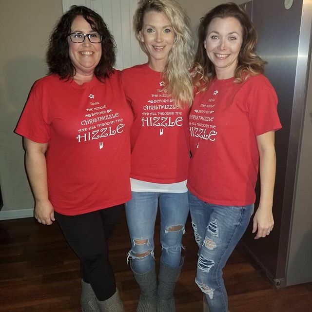 pinkedpolish's tweet photo. Christmas Eve fun!!! 🎄🎄🎄 https://t.co/avRo3iS8fM https://t.co/eTyBXu0S86