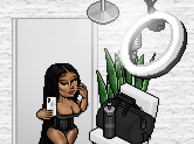 Yo favorite baddie be stalkin' my page😜💋

#BodyByNicki #BellaLuxTresses #RealHotGirlShit