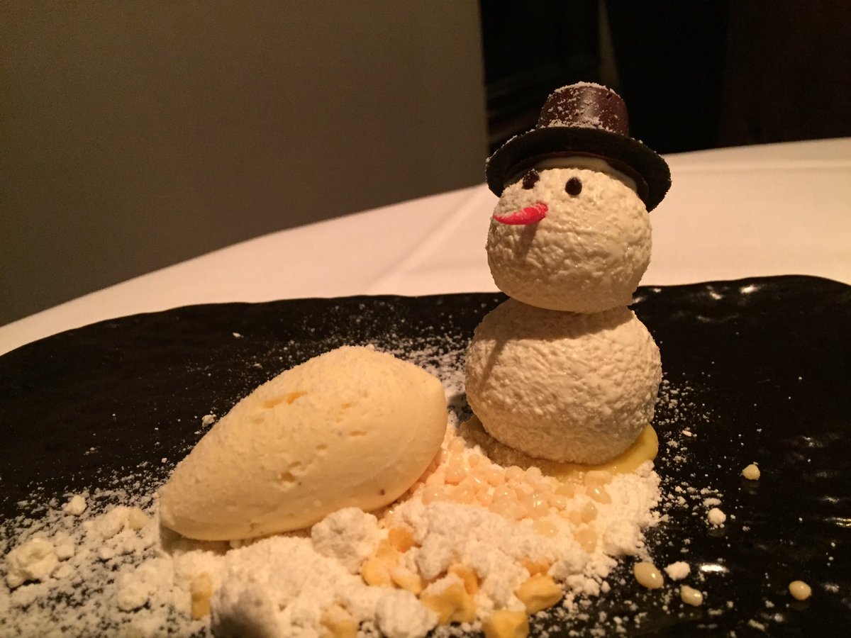 Enorm genoten <a href="/FroukjeJilt/">De Vlindertuin</a> Zuidlaren #kerstdiner samen met mijn lief <a href="/sanderdejong66/">Sander de Jong</a> #feestvansmaken