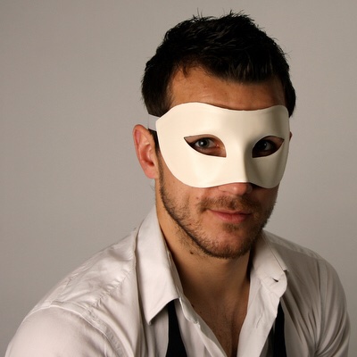 JustPoshMasks tweet picture