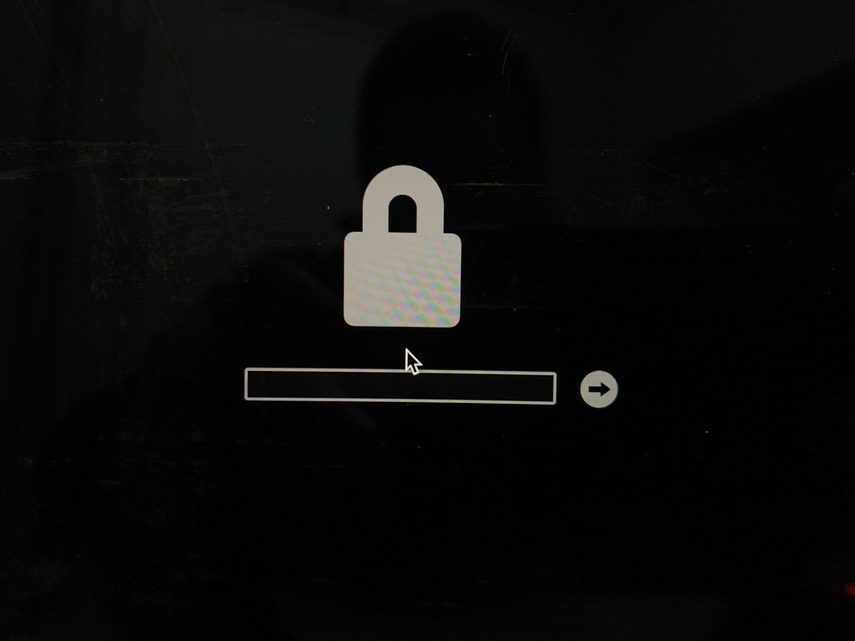 absolutnate's tweet image. Hey 🍎 nerds. Any smart people know how to get out of a boot loop that’s stuck on this “lock screen”? I can’t boot to recovery. Cmd+R doesn’t work. #Osx #techsupport #appletechsupport #Apple #osxsupport #applehelp