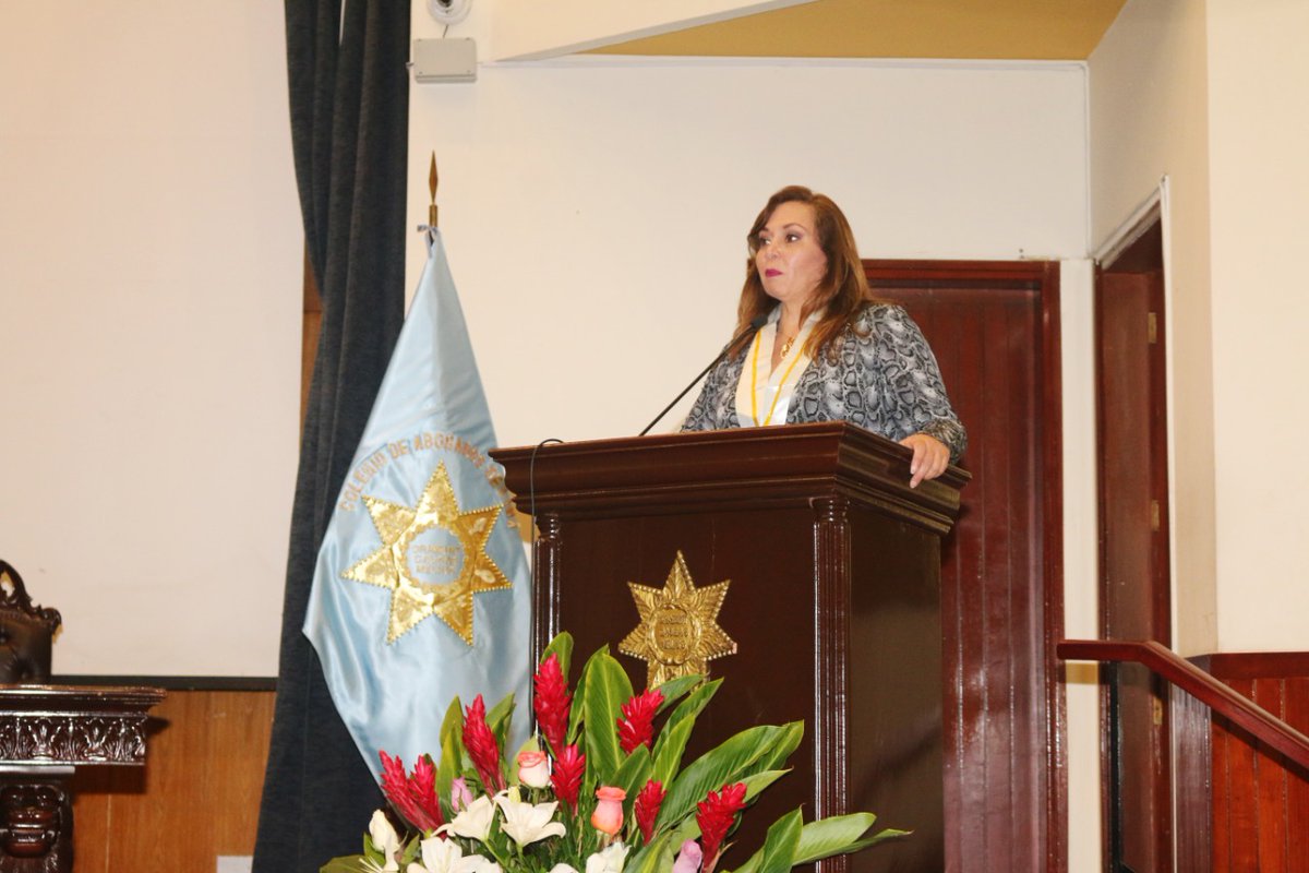 María Elena Portocarrero Decana CAL tweet media